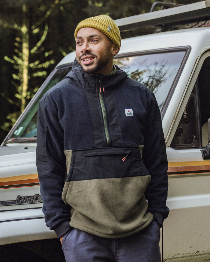 Woodland Hooded Polartec® Fleece - Black/Khaki